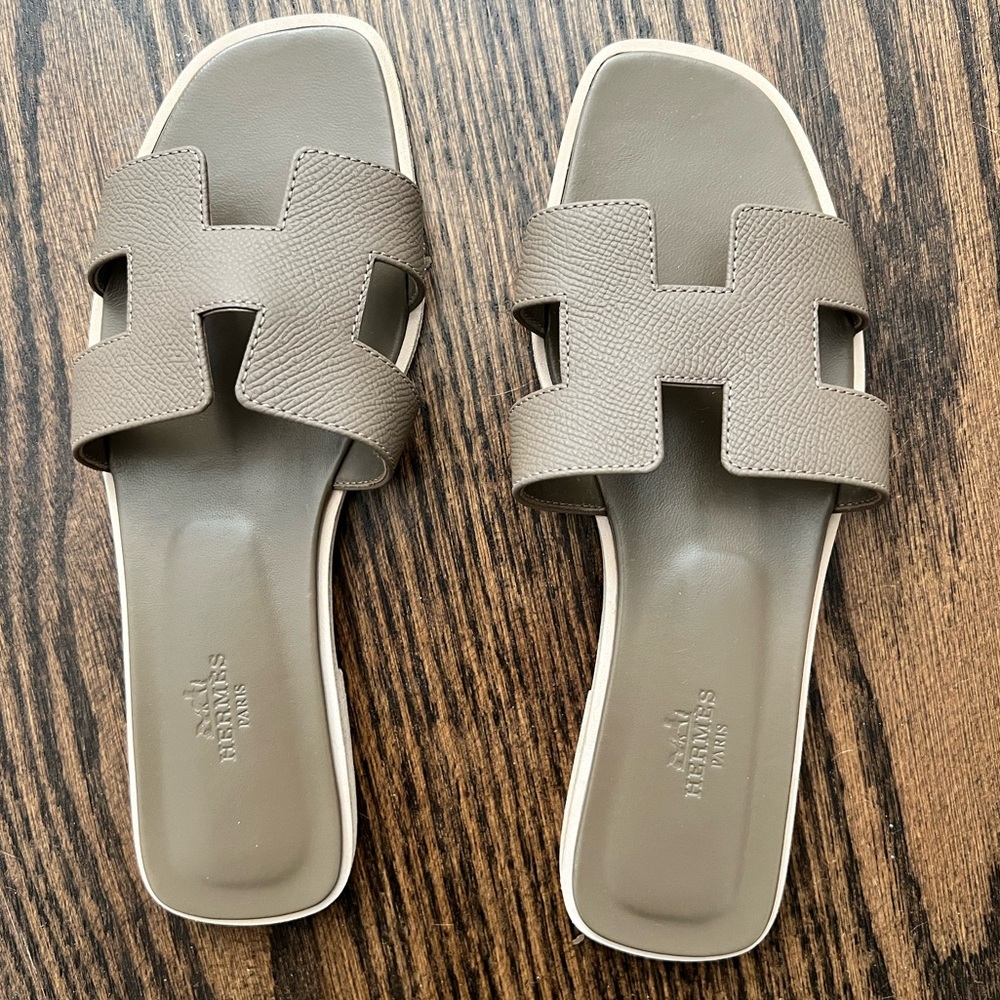 * NWT * HERMES Oran sandal - Etoupe - Size 38
